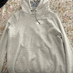 Medium very Nike hoodie in good condition